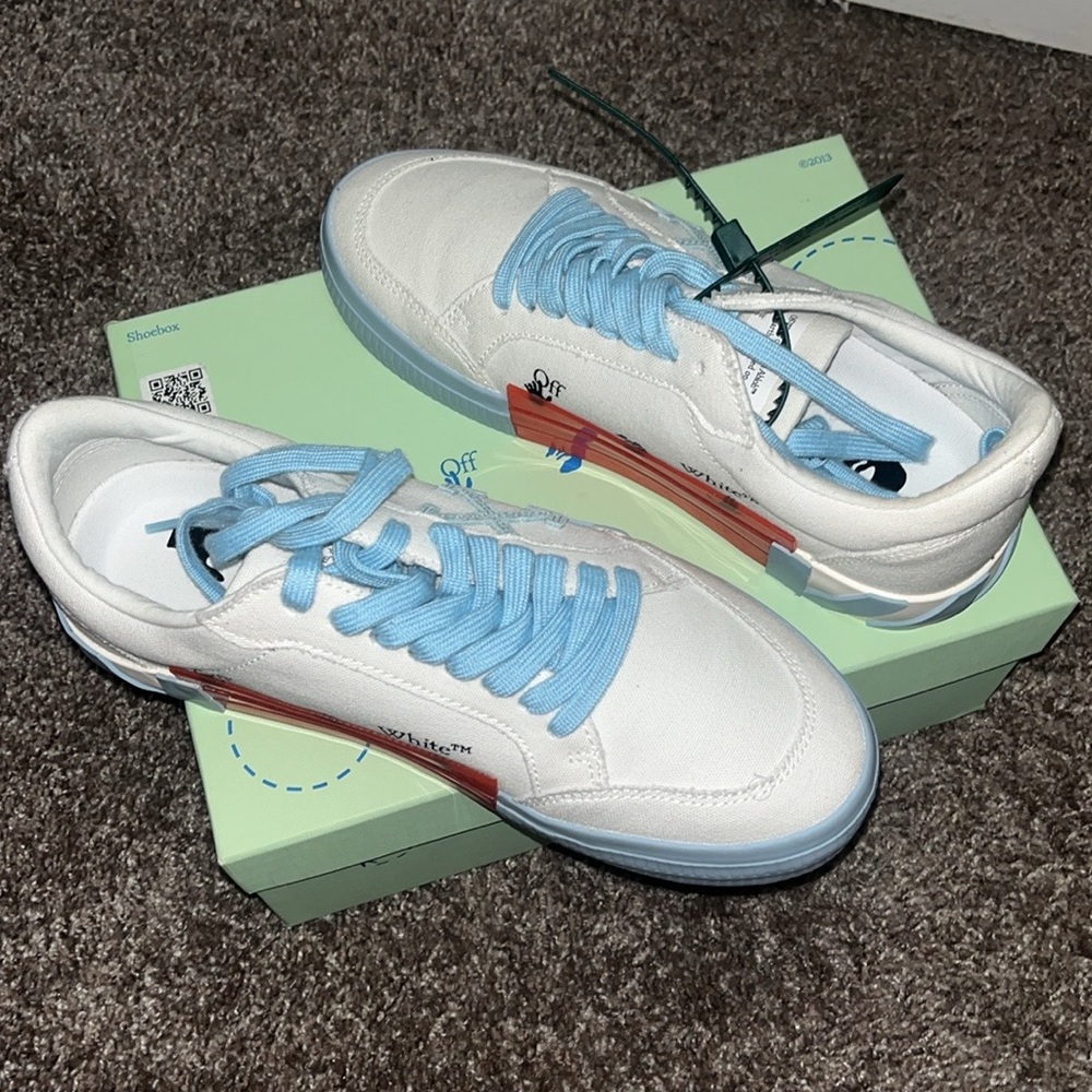 Off-White Men's Low Sneakers Vulcanized size 41